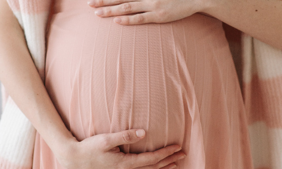 Czemu twardnieje brzuch w ciąży?
