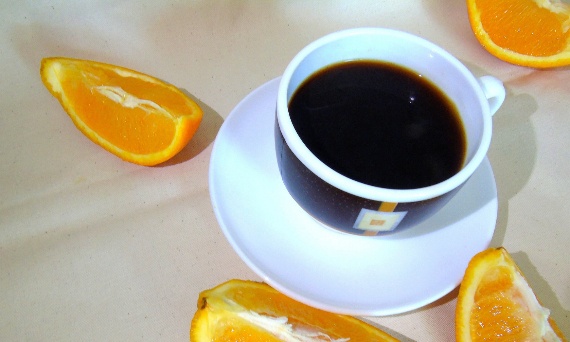 Espresso sunrise – dawka kofeiny z orzeźwiającym sokiem pomarańczowym dla kawowych smakoszy!